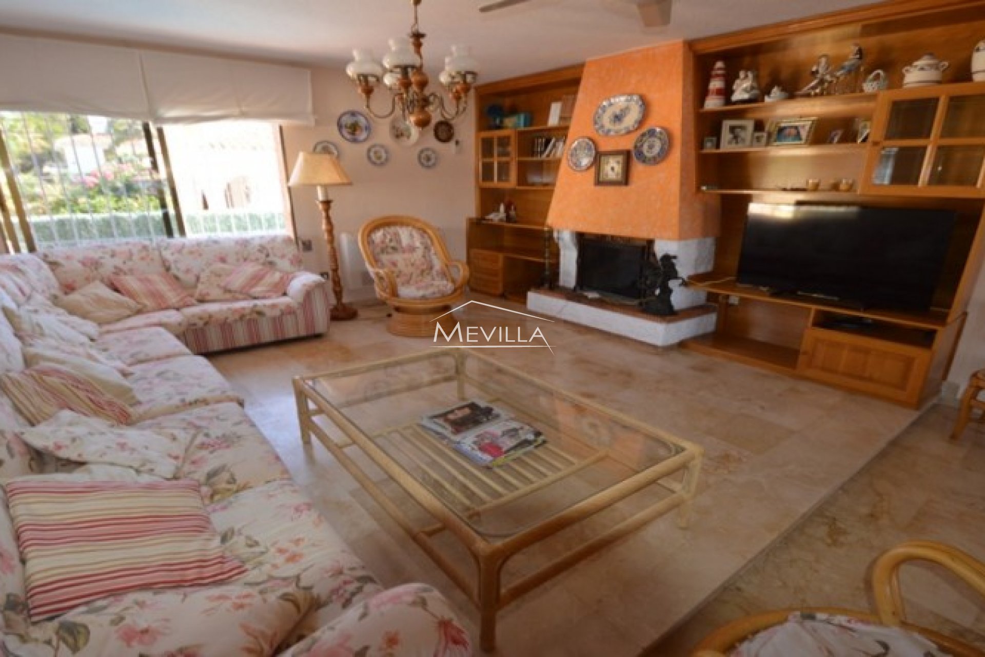 A living room with fireplace 