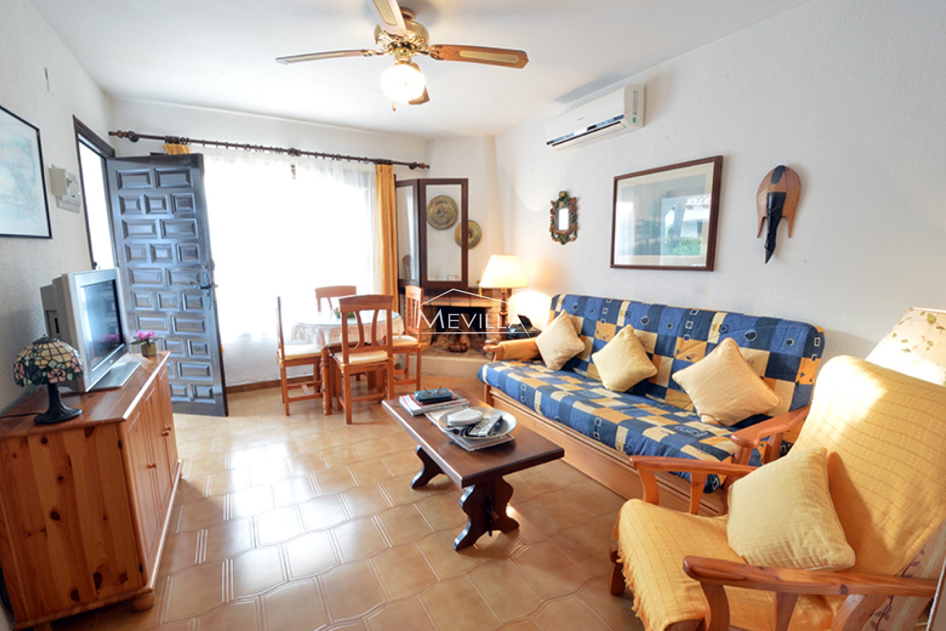 A nice living room 