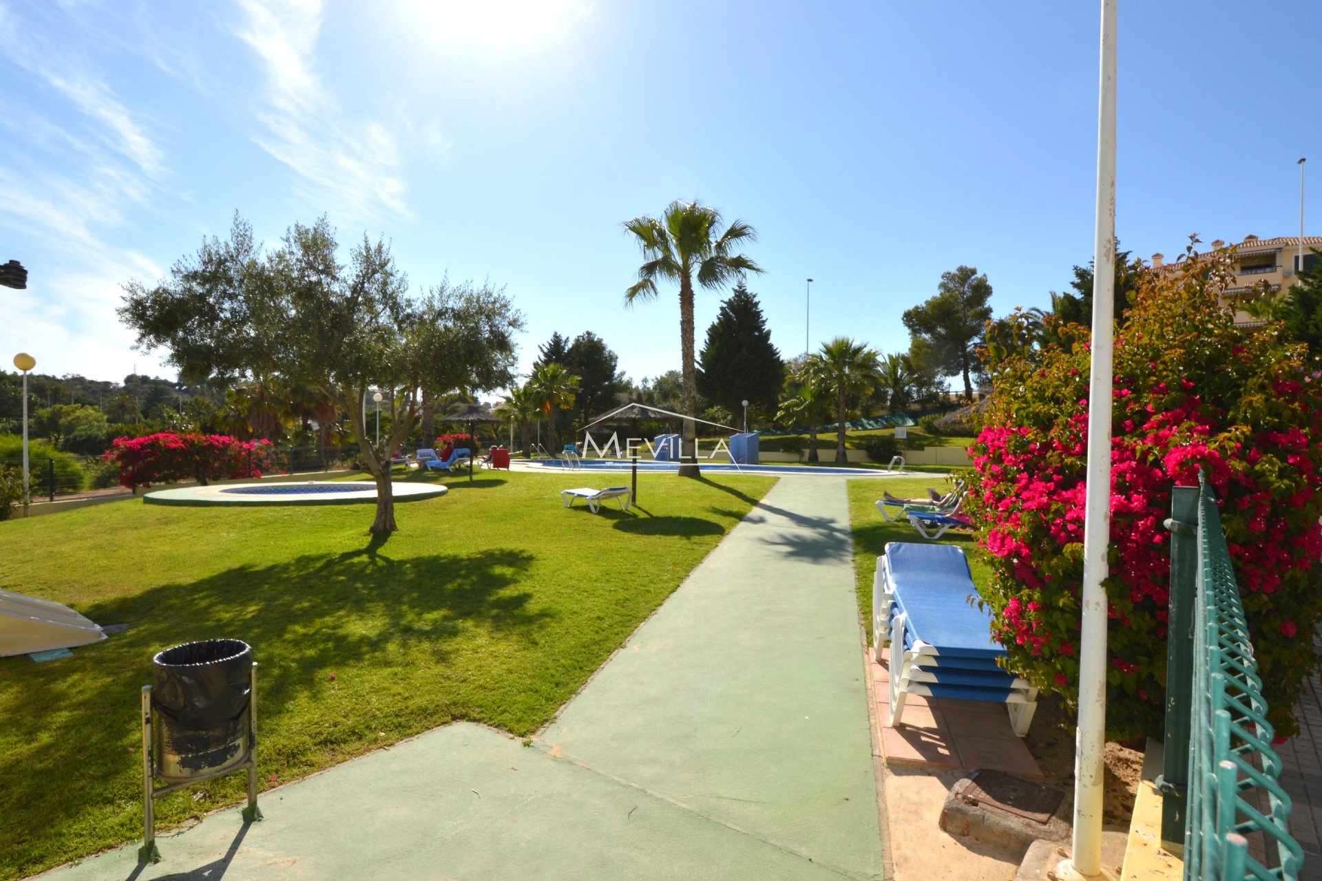 Återförsäljare - Lägenhet - Orihuela Costa - Campoamor