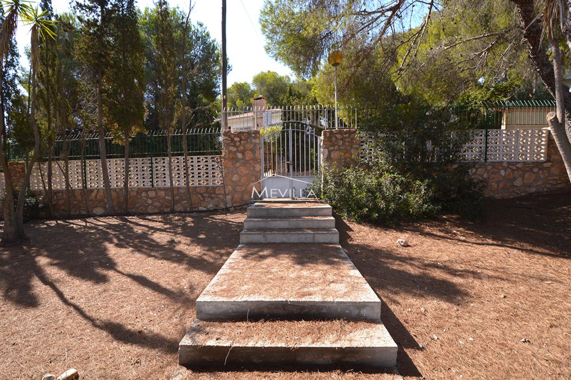 Återförsäljare - Plot - Orihuela Costa - Campoamor