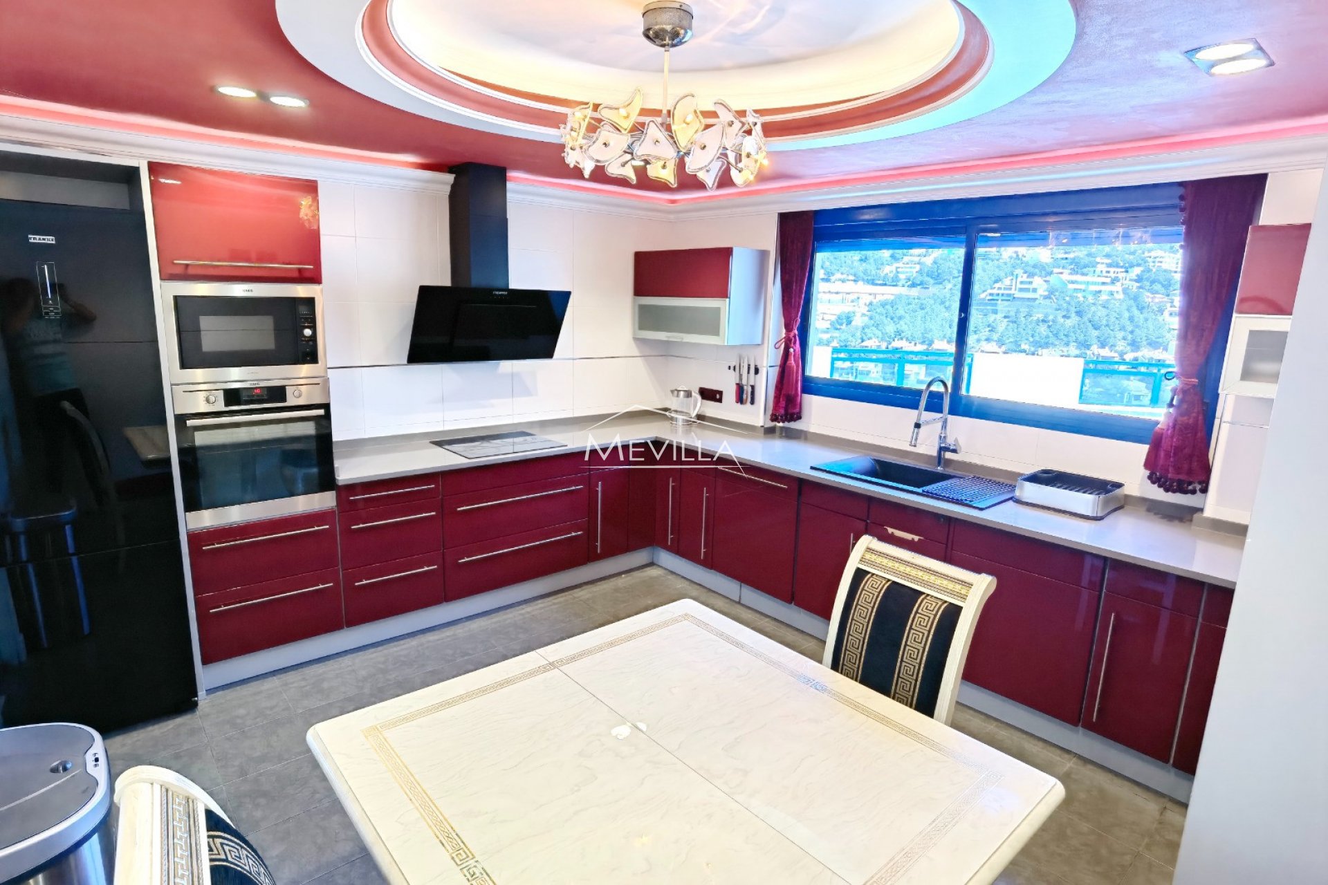 Återförsäljare - Villa - Altea