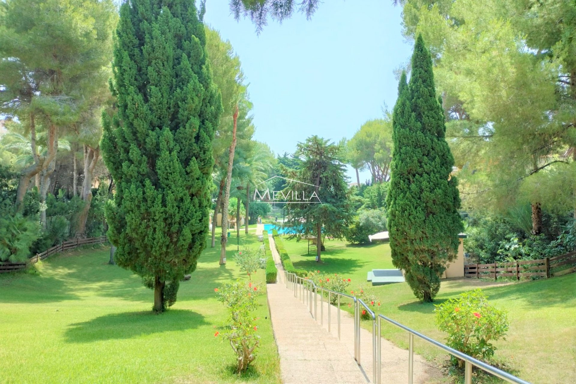 Återförsäljare - Villa - Orihuela Costa - Campoamor