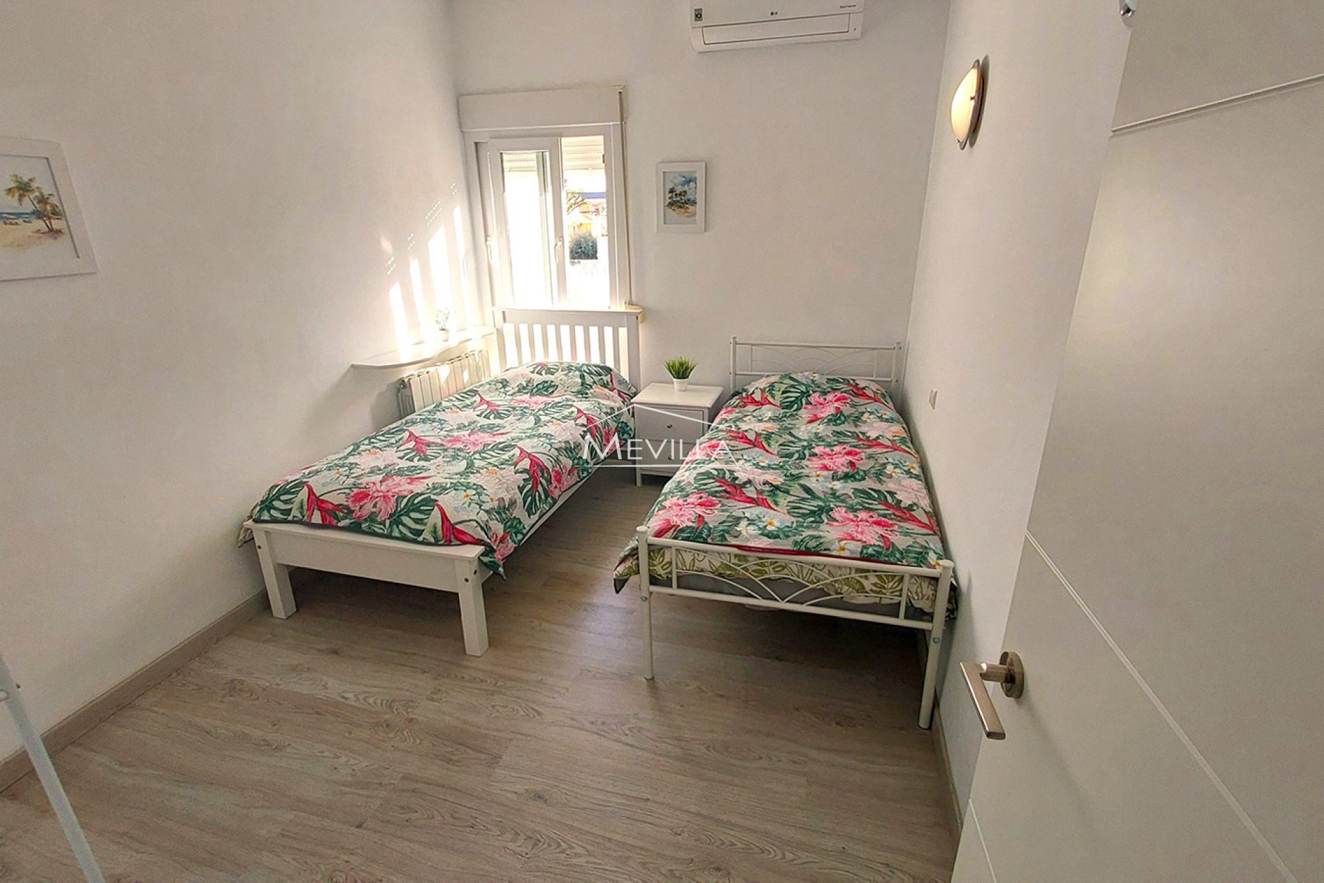 Återförsäljare - Villa - Orihuela Costa - Campoamor