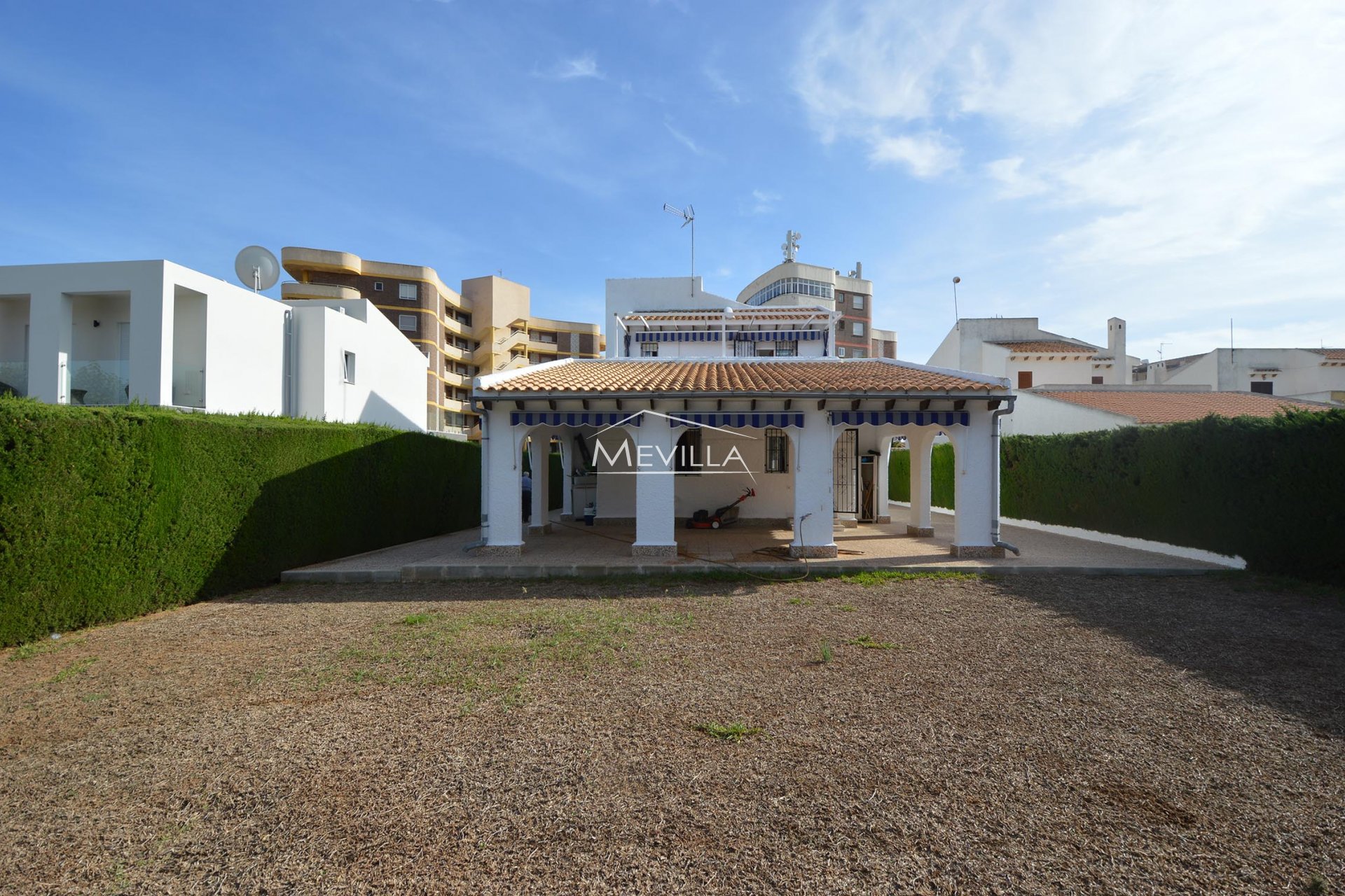 Återförsäljare - Villa - Orihuela Costa - La Zenia