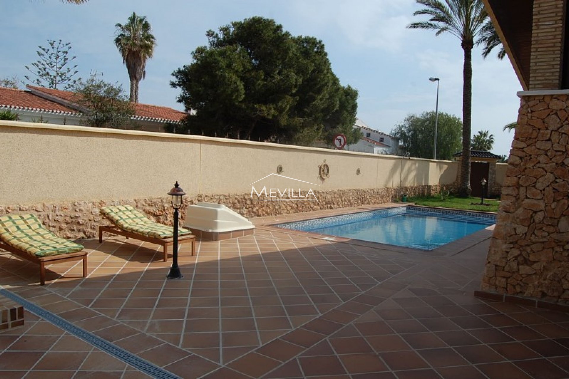 Återförsäljare - Villa - Orihuela Costa - La Zenia