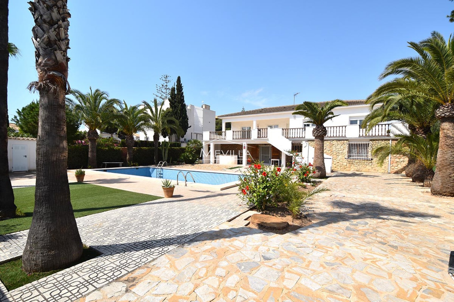 Återförsäljare - Villa - Orihuela Costa - La Zenia