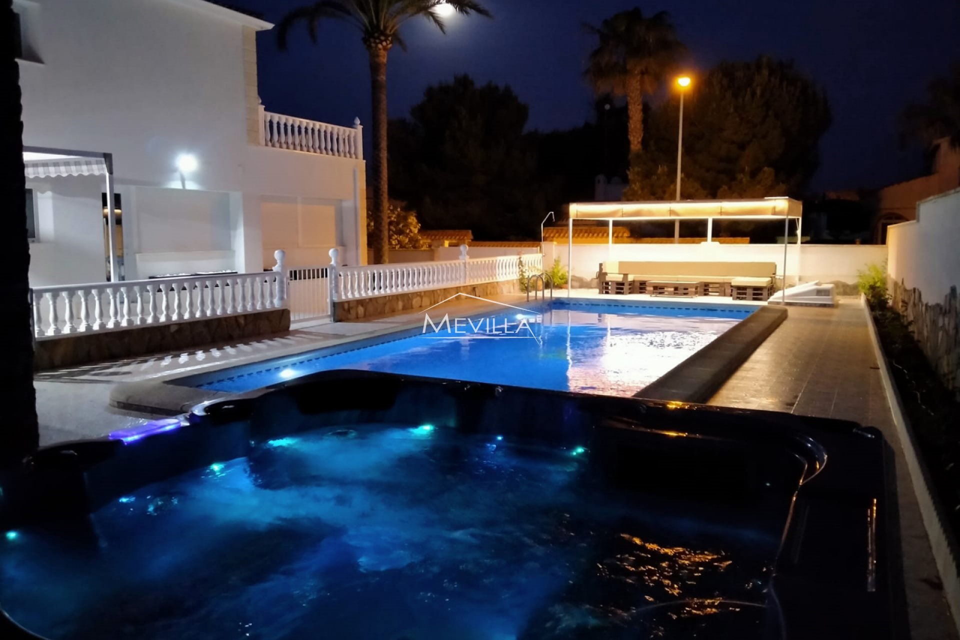 Återförsäljare - Villa - Orihuela Costa - La Zenia