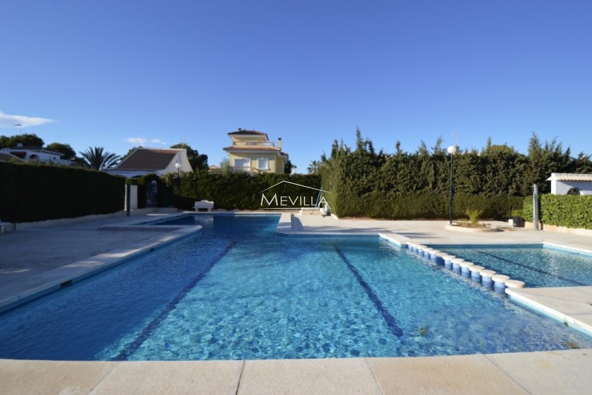 Återförsäljare - Villa - Orihuela Costa - La Zenia