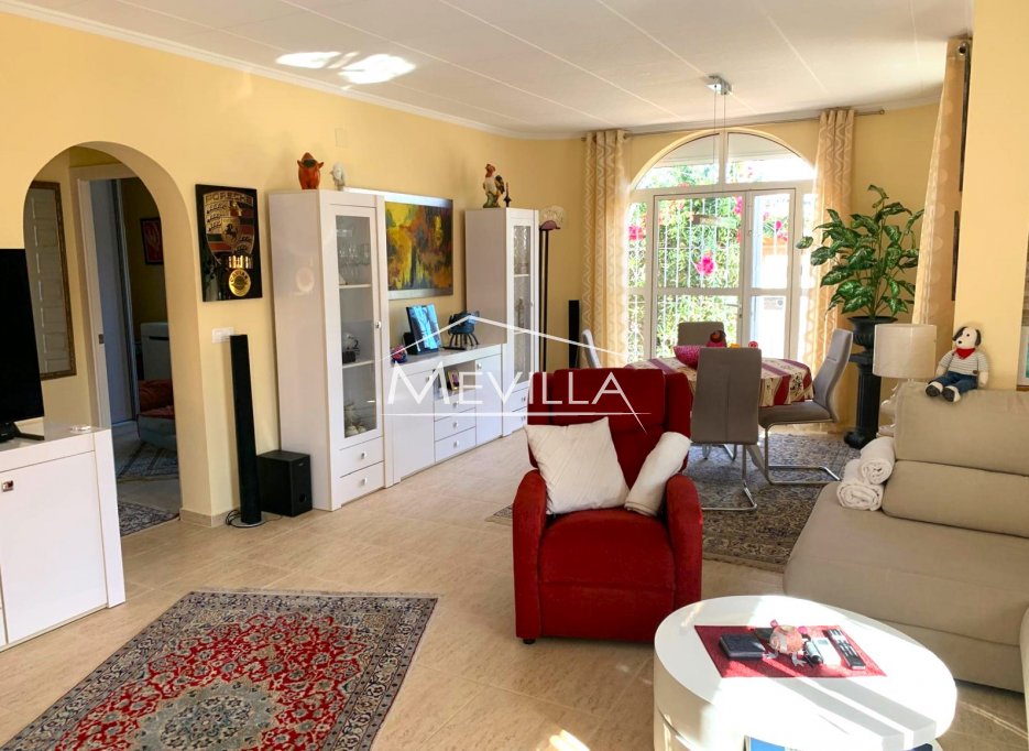 Återförsäljare - Villa - Orihuela Costa - Mil Palmeras