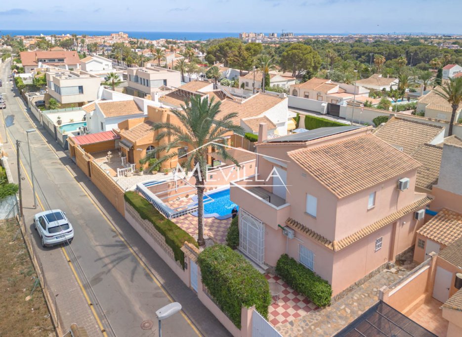 Återförsäljare - Villa - Orihuela Costa - Mil Palmeras