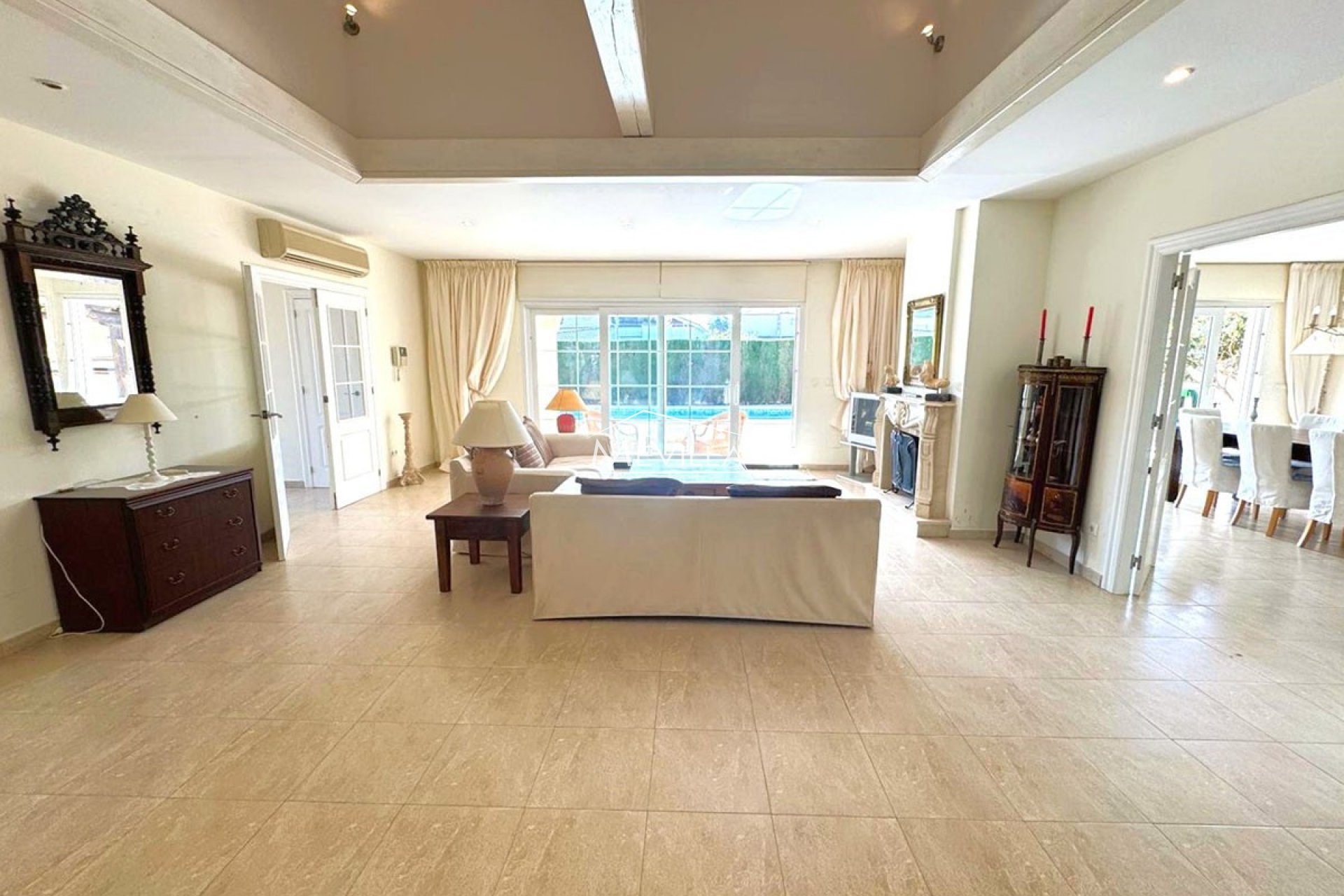 Återförsäljare - Villa - Orihuela Costa - Playa Flamenca