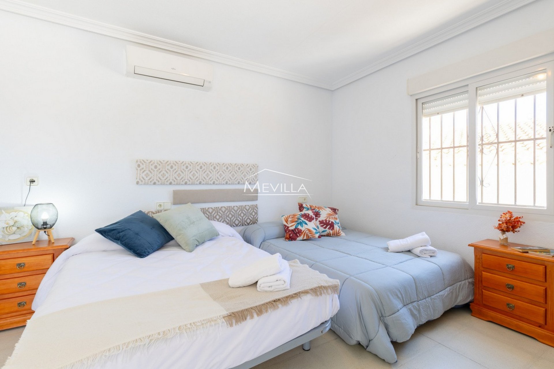 Återförsäljare - Villa - Orihuela Costa - Playa Flamenca