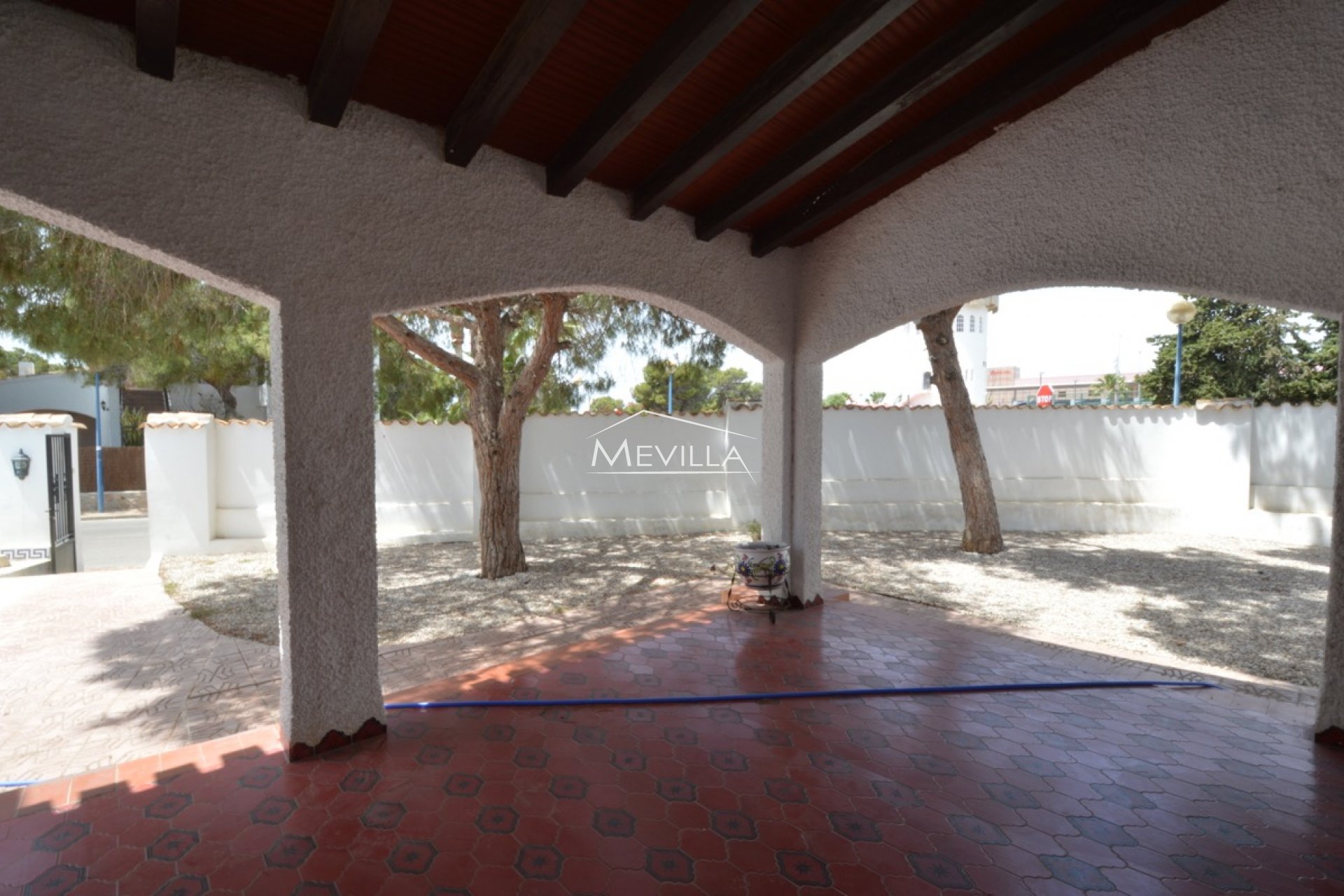Återförsäljare - Villa - Orihuela Costa - Punta Prima