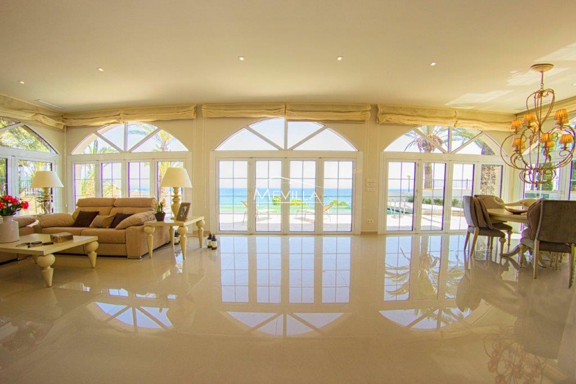 Återförsäljare - Villa - Orihuela Costa - Punta Prima