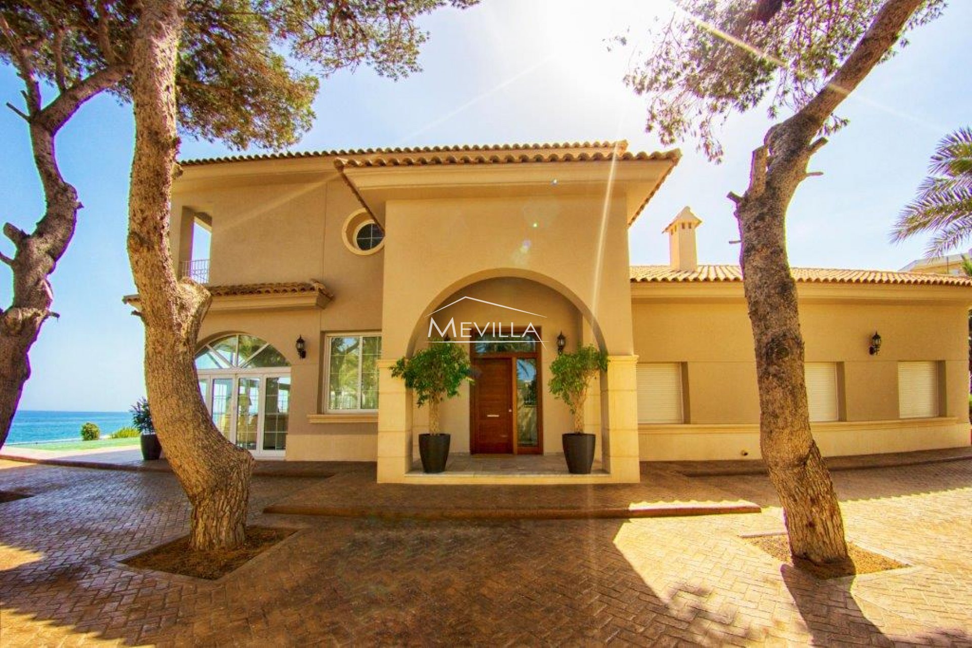 Återförsäljare - Villa - Orihuela Costa - Punta Prima
