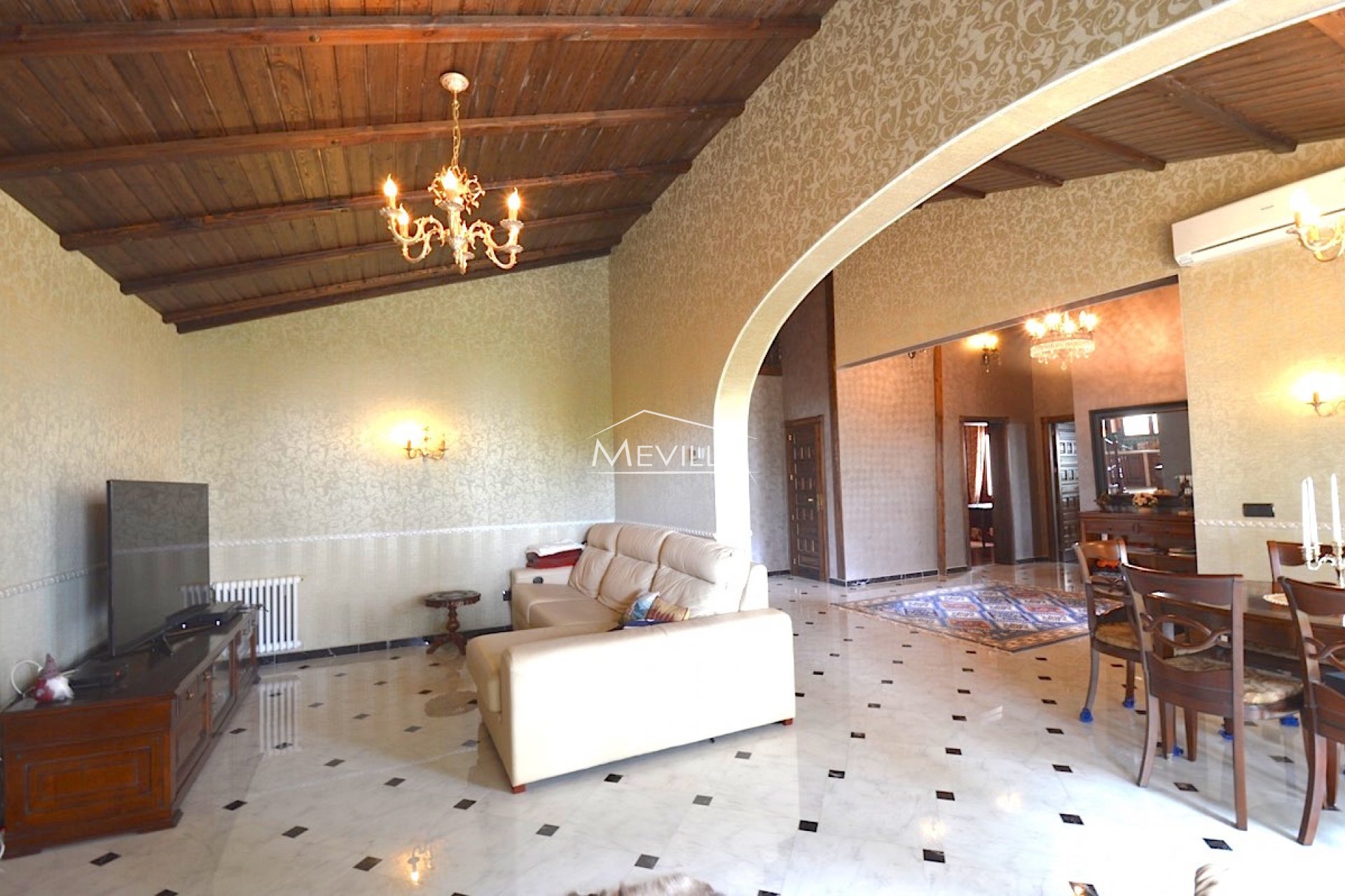 Återförsäljare - Villa - Orihuela Costa - Punta Prima