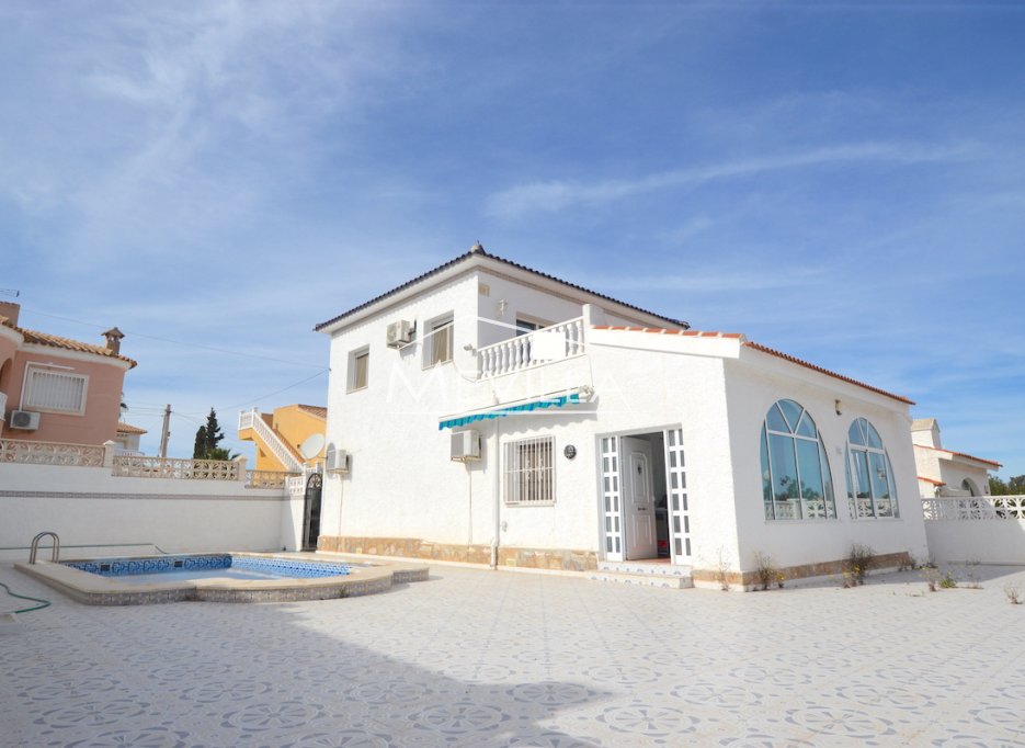 Återförsäljare - Villa - Orihuela Costa - Villamartin