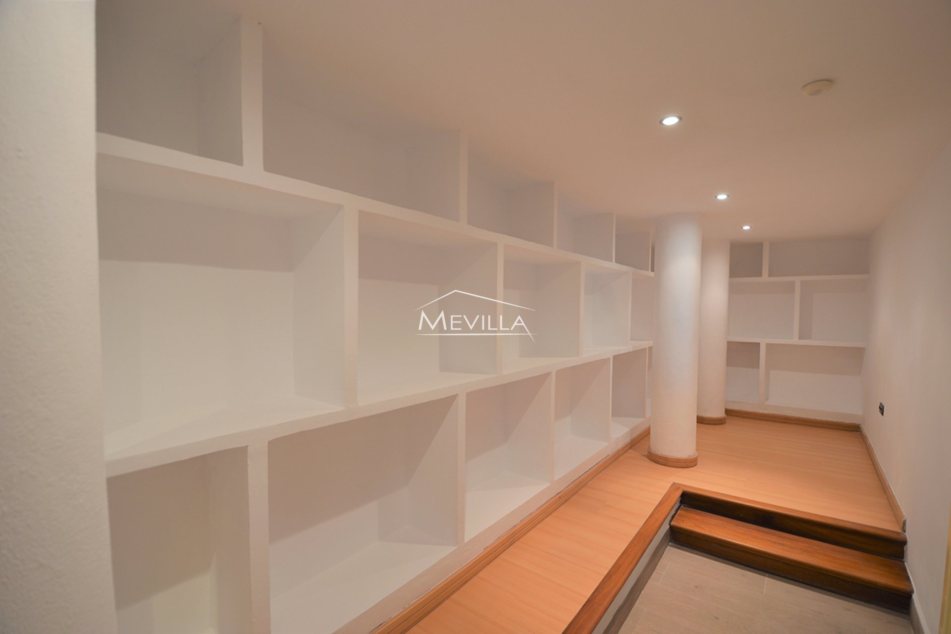 Återförsäljare - Villa - Orihuela Costa - Villamartin