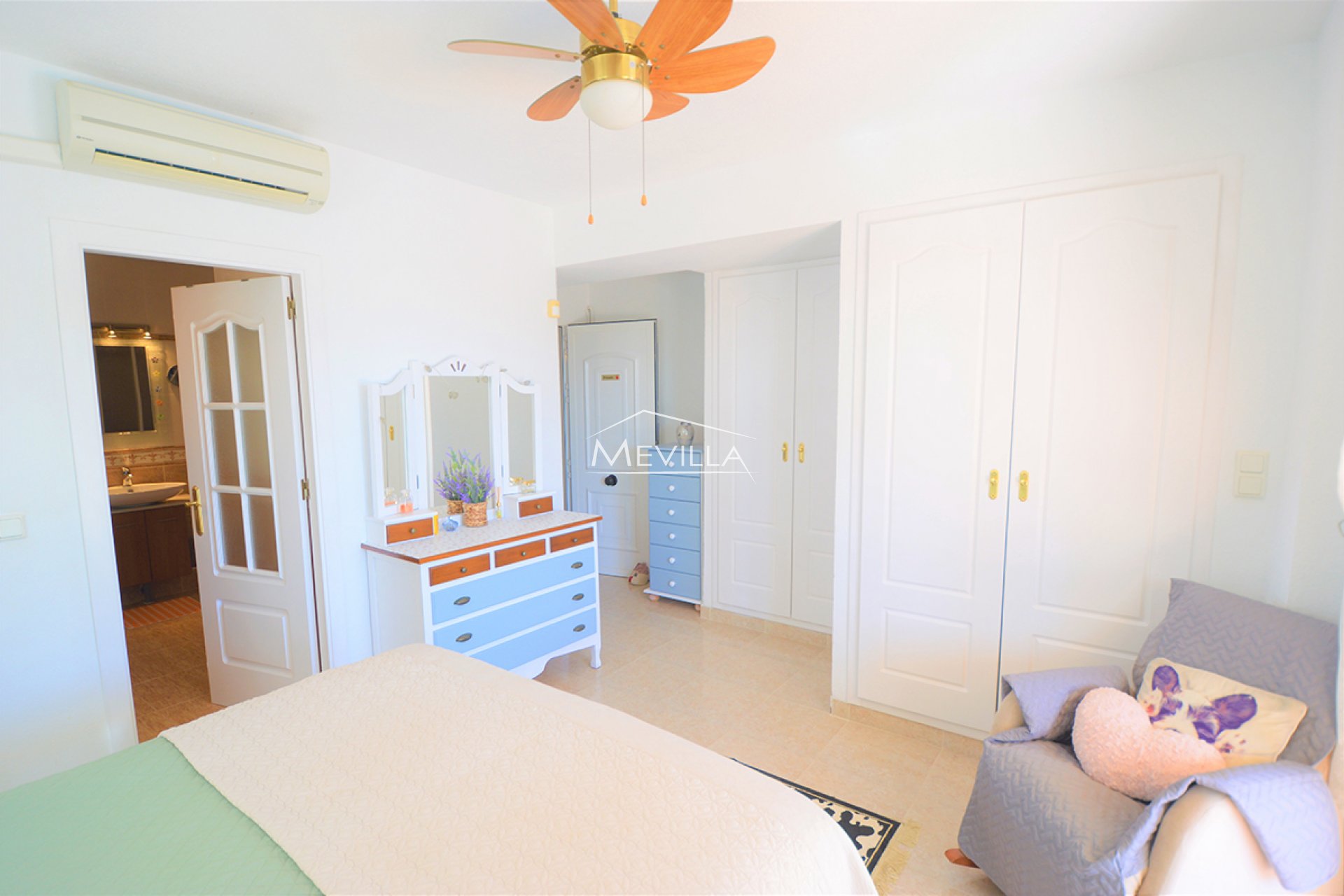 Återförsäljare - Villa - Orihuela Costa - Villamartin