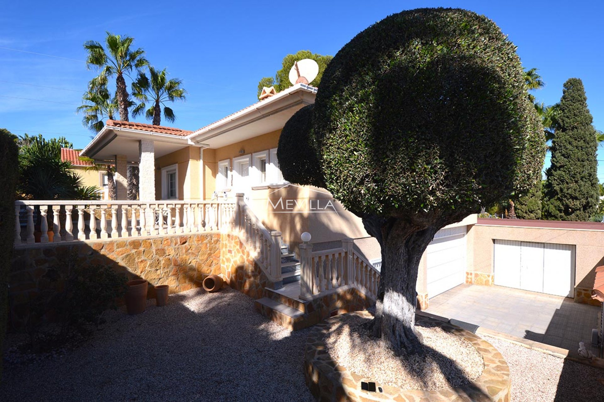 Återförsäljare - Villa - Orihuela Costa - Villamartin