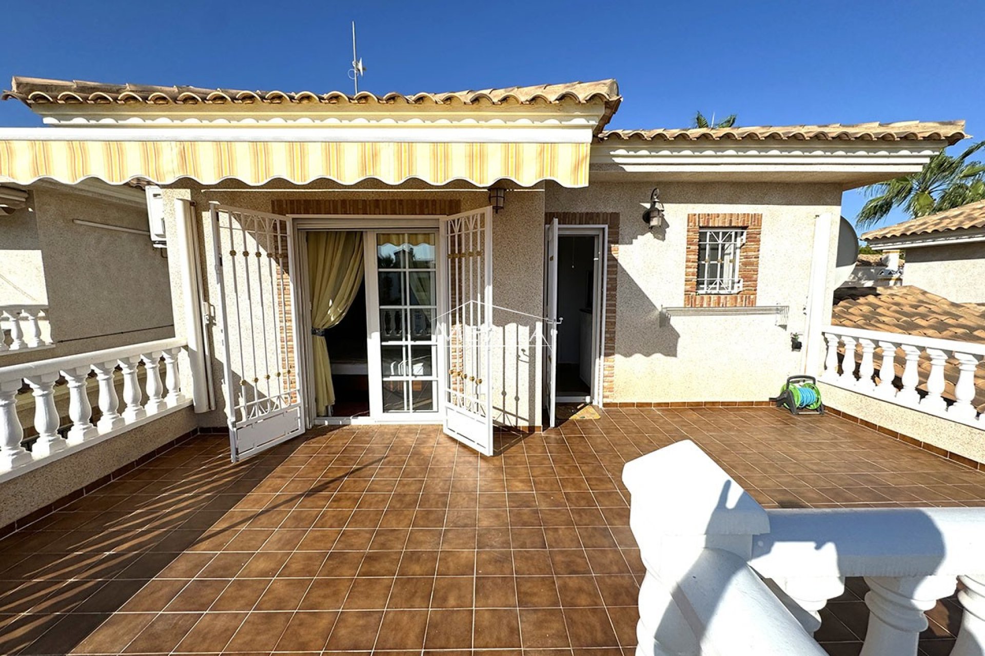 Återförsäljare - Villa - Orihuela Costa - Villamartin
