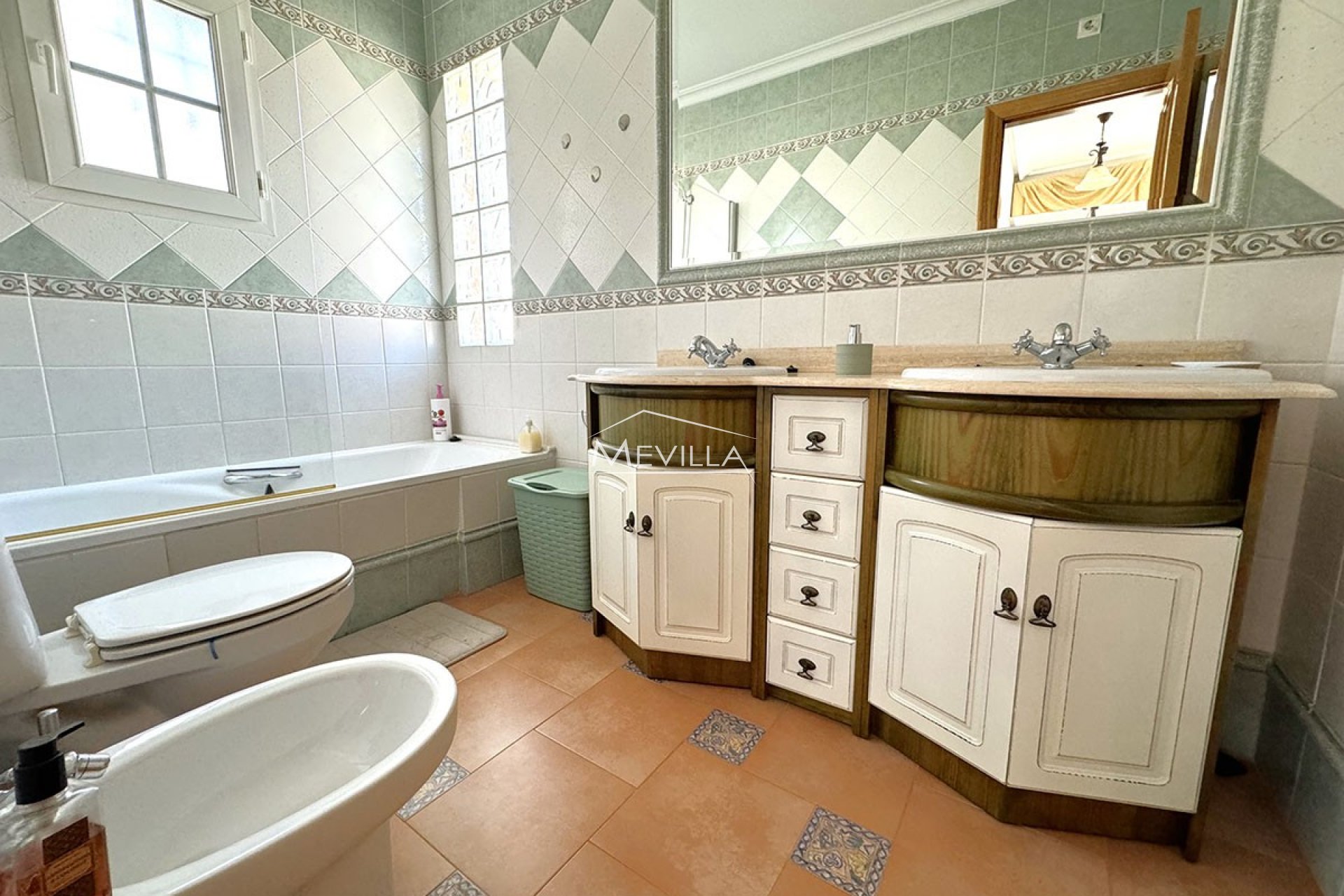 Återförsäljare - Villa - Orihuela Costa - Villamartin