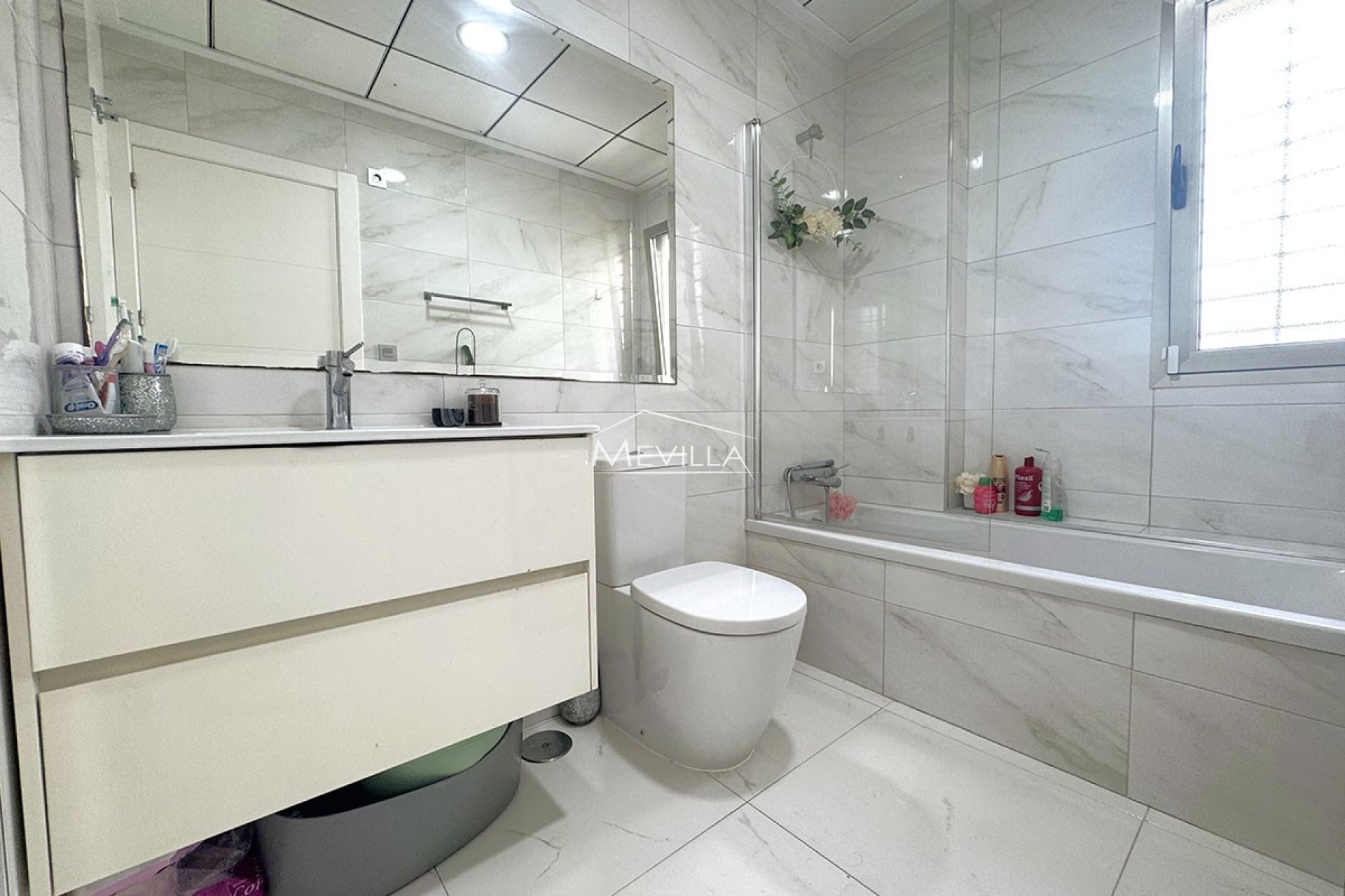 Återförsäljare - Villa - Orihuela Costa - Villamartin