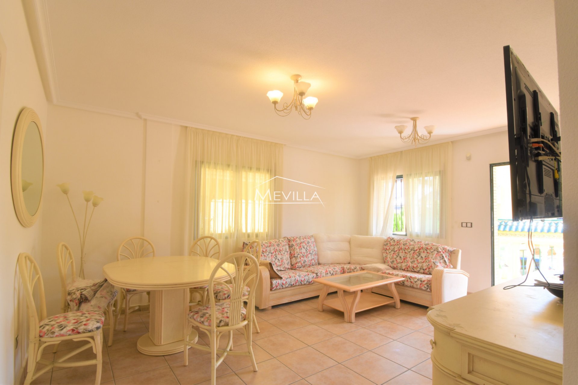 Återförsäljare - Villa - Orihuela Costa - Villamartin