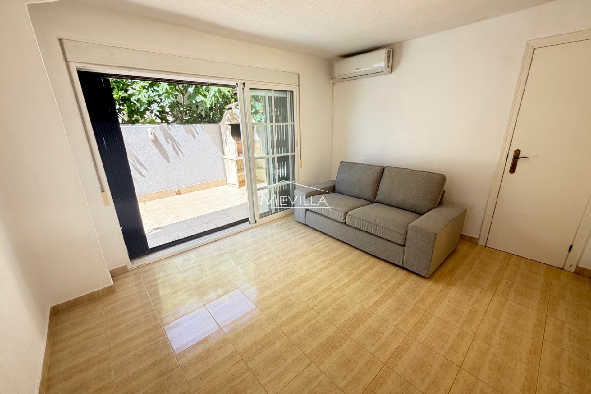 Återförsäljare - Villa - Orihuela Costa - Villamartin