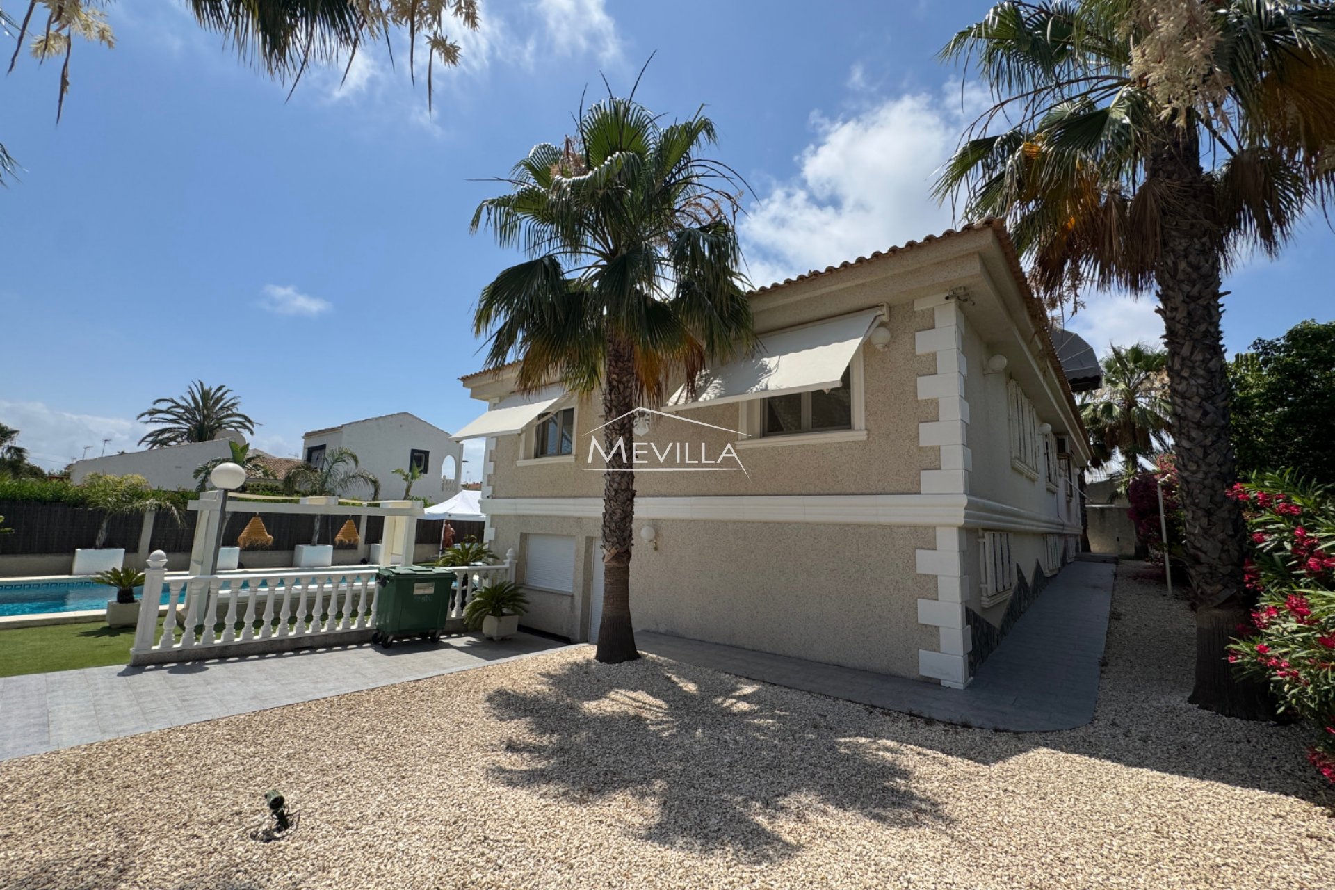 Återförsäljare - Villa - Orihuela