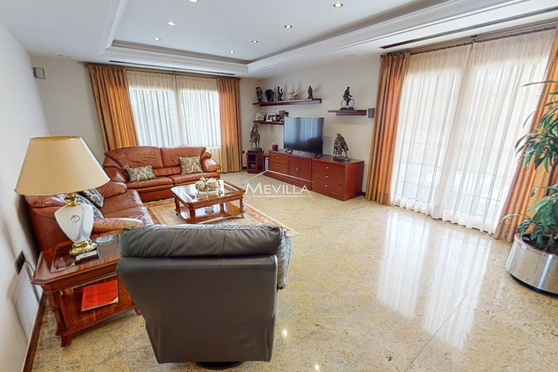 Återförsäljare - Villa - San Miguel de Salinas