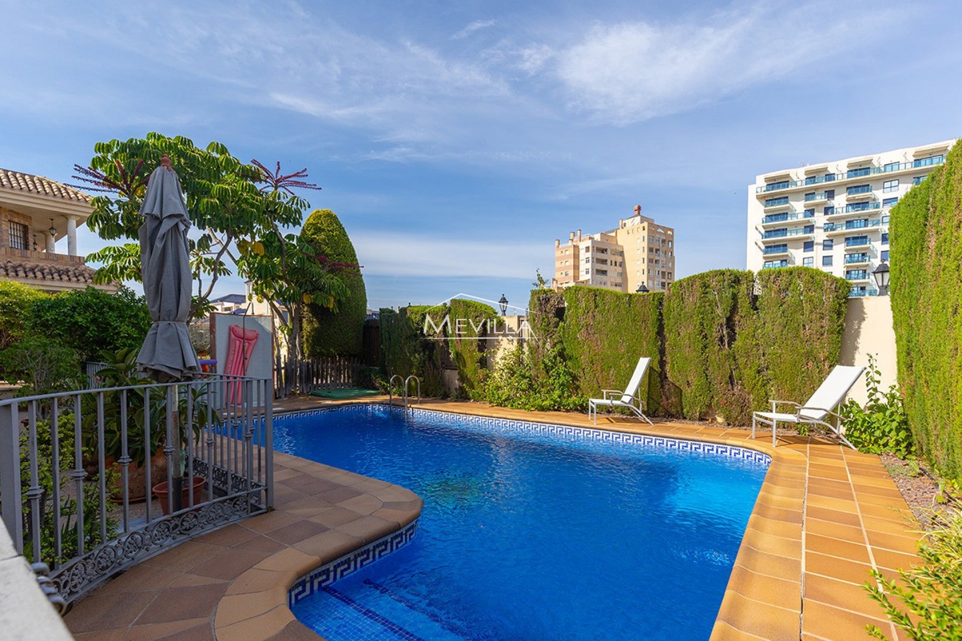 Återförsäljare - Villa - Torrevieja - La Veleta