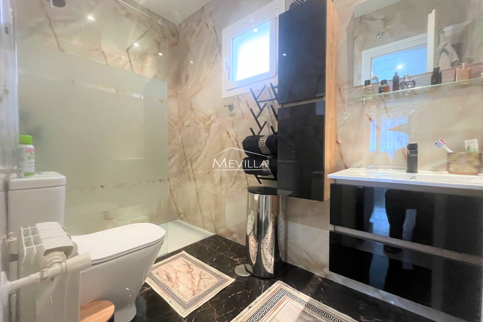 Återförsäljare - Villa - Torrevieja - Los Altos