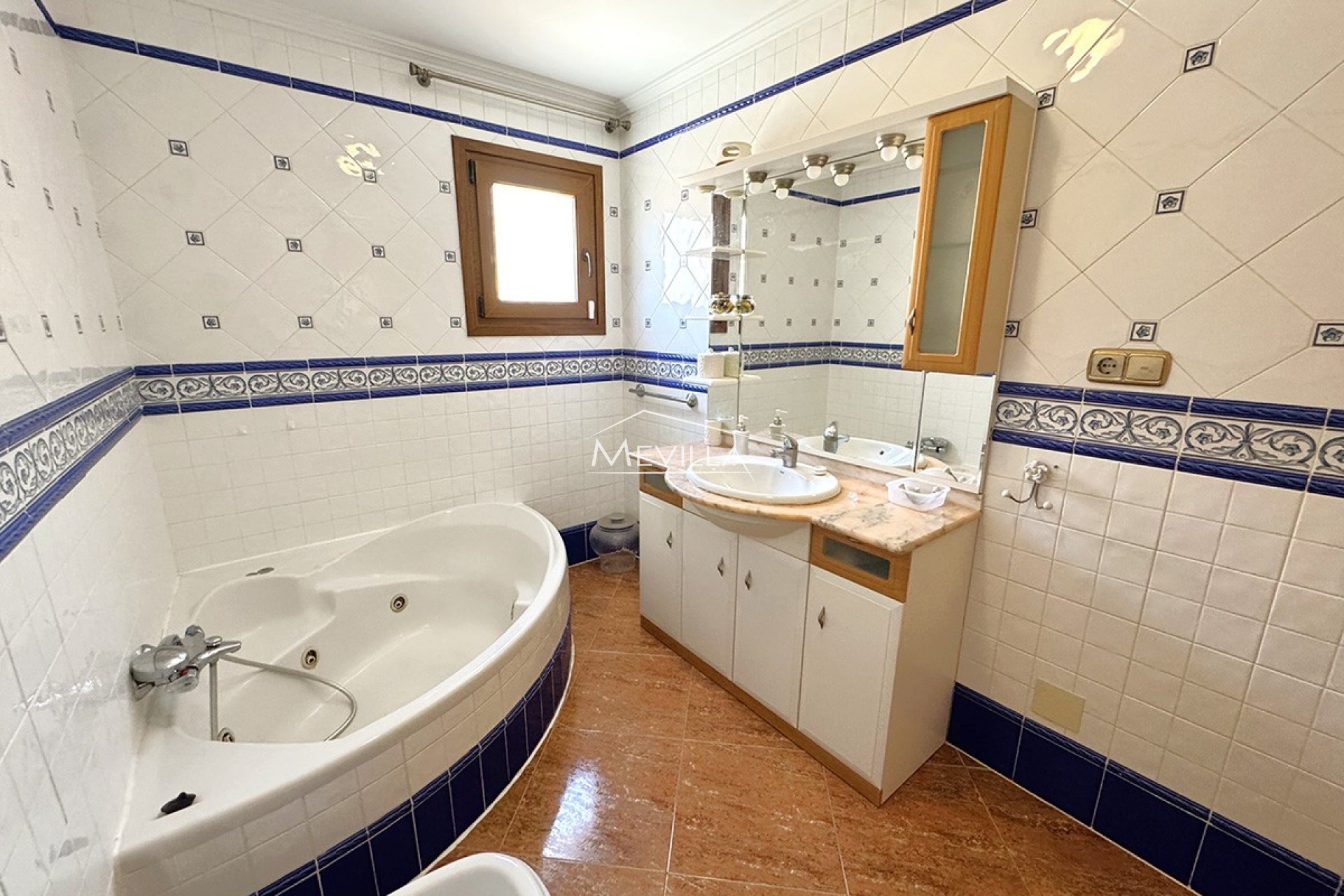 Återförsäljare - Villa - Torrevieja - Los Altos