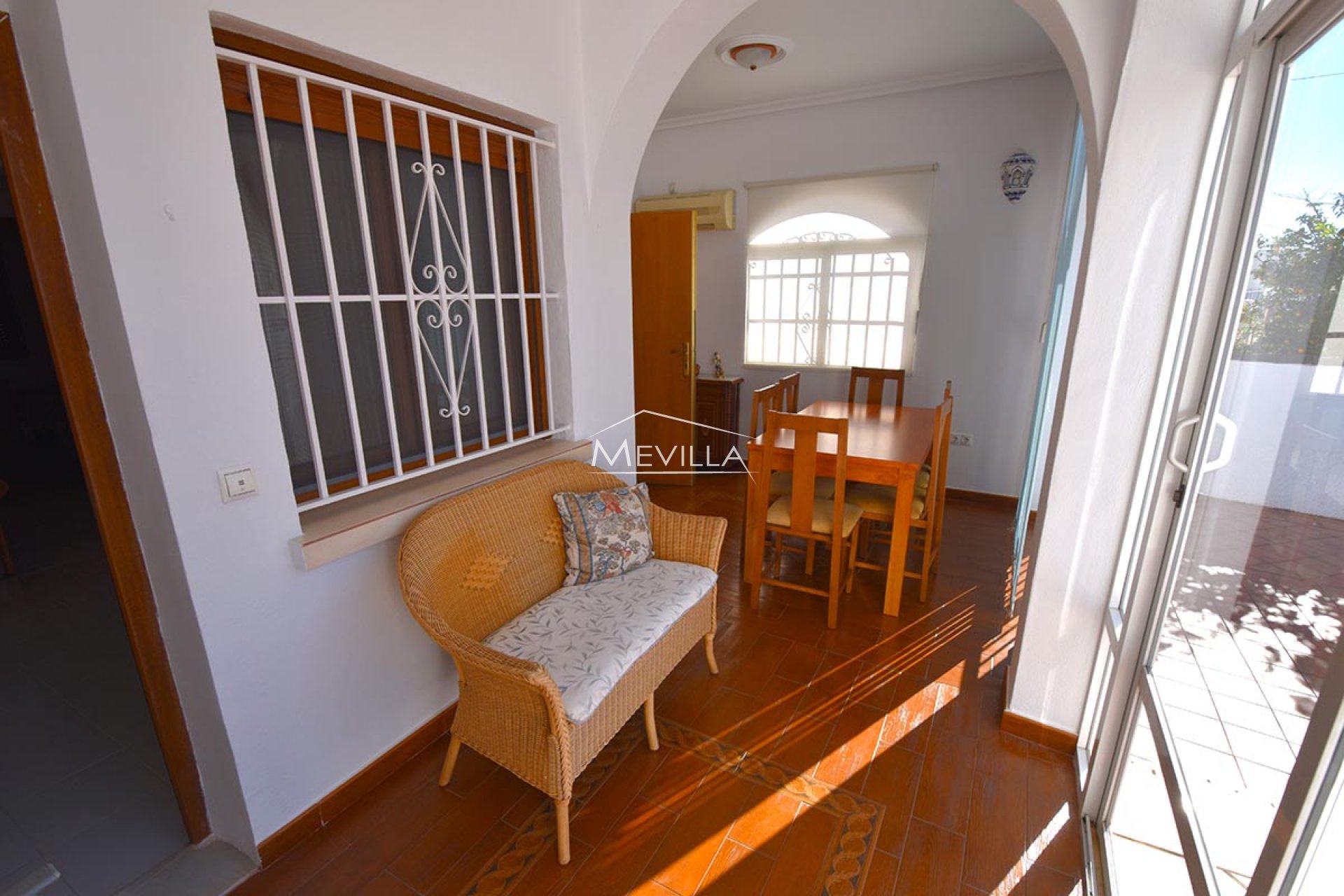 Återförsäljare - Villa - Torrevieja