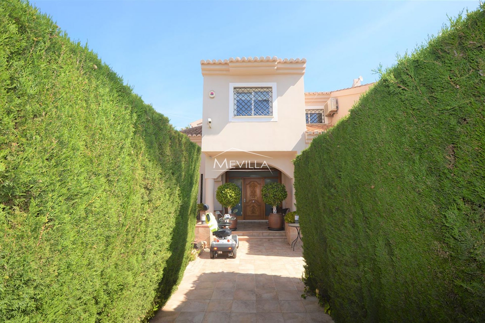 Återförsäljare - Villa - Torrevieja