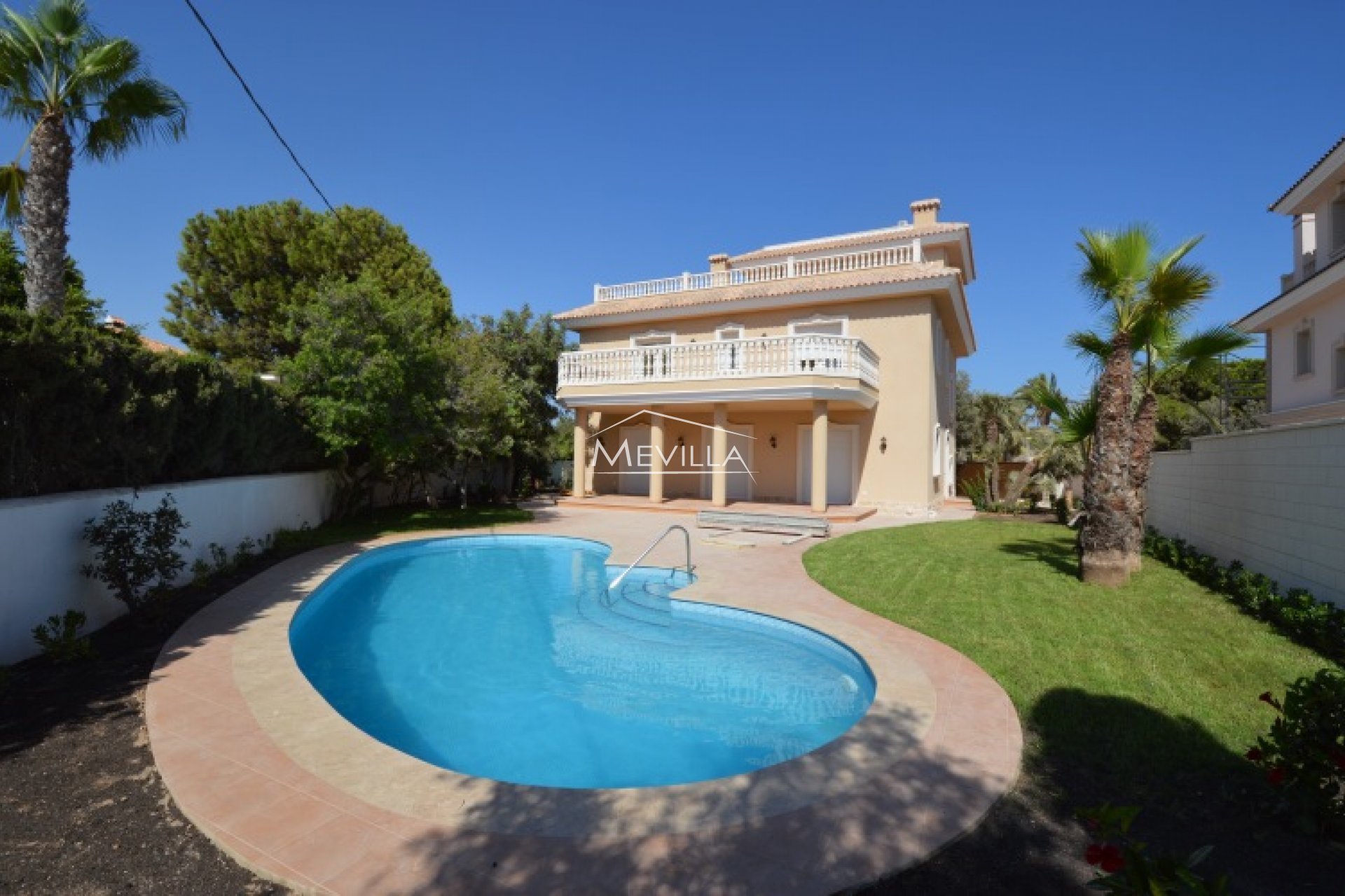 CHALET DE LUJO EN CABO ROIG (NUEVA CONSTRUCCIÓN)