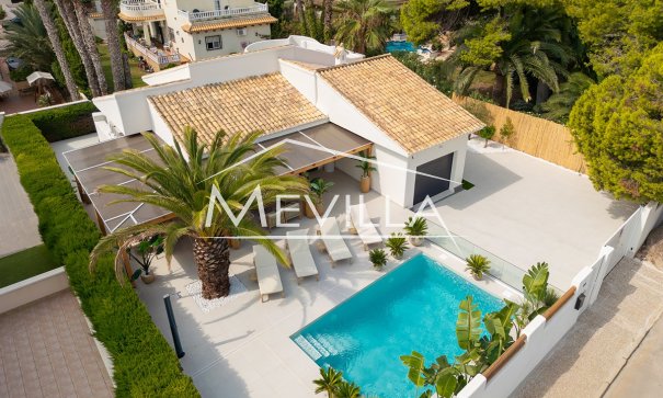 Chalet / Villa - Reventas - Orihuela Costa - lz1179