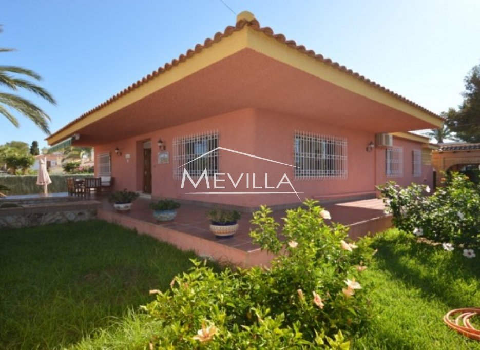 Die Villa mit Garten