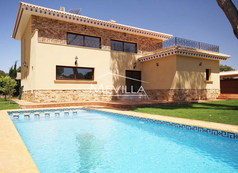 Exclusive promotion in Dehesa de Campoamor, Orihuela Costa,