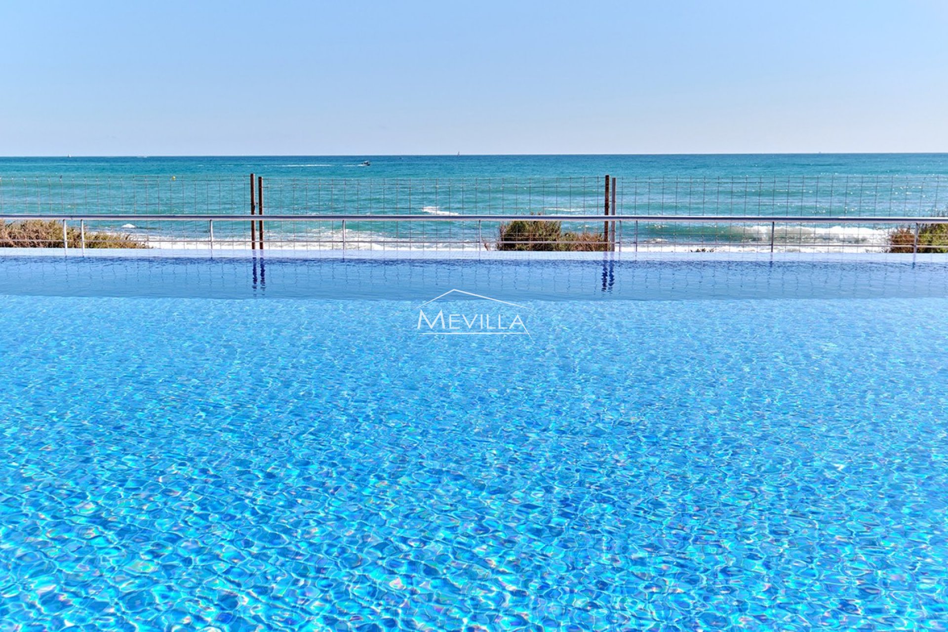 Front Line only - Flat / Apartment - Orihuela Costa - Punta Prima