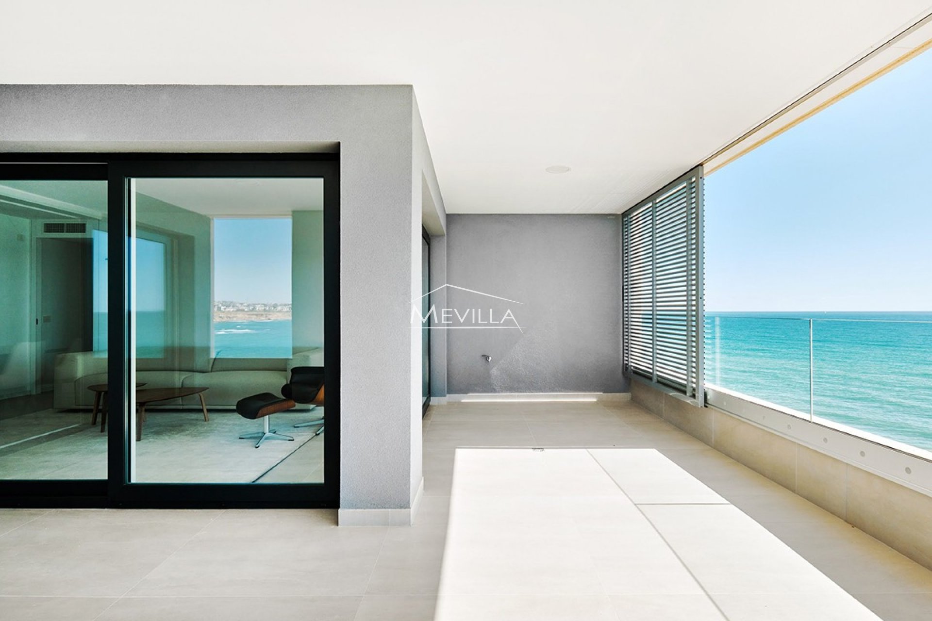 Front Line only - Flat / Apartment - Orihuela Costa - Punta Prima