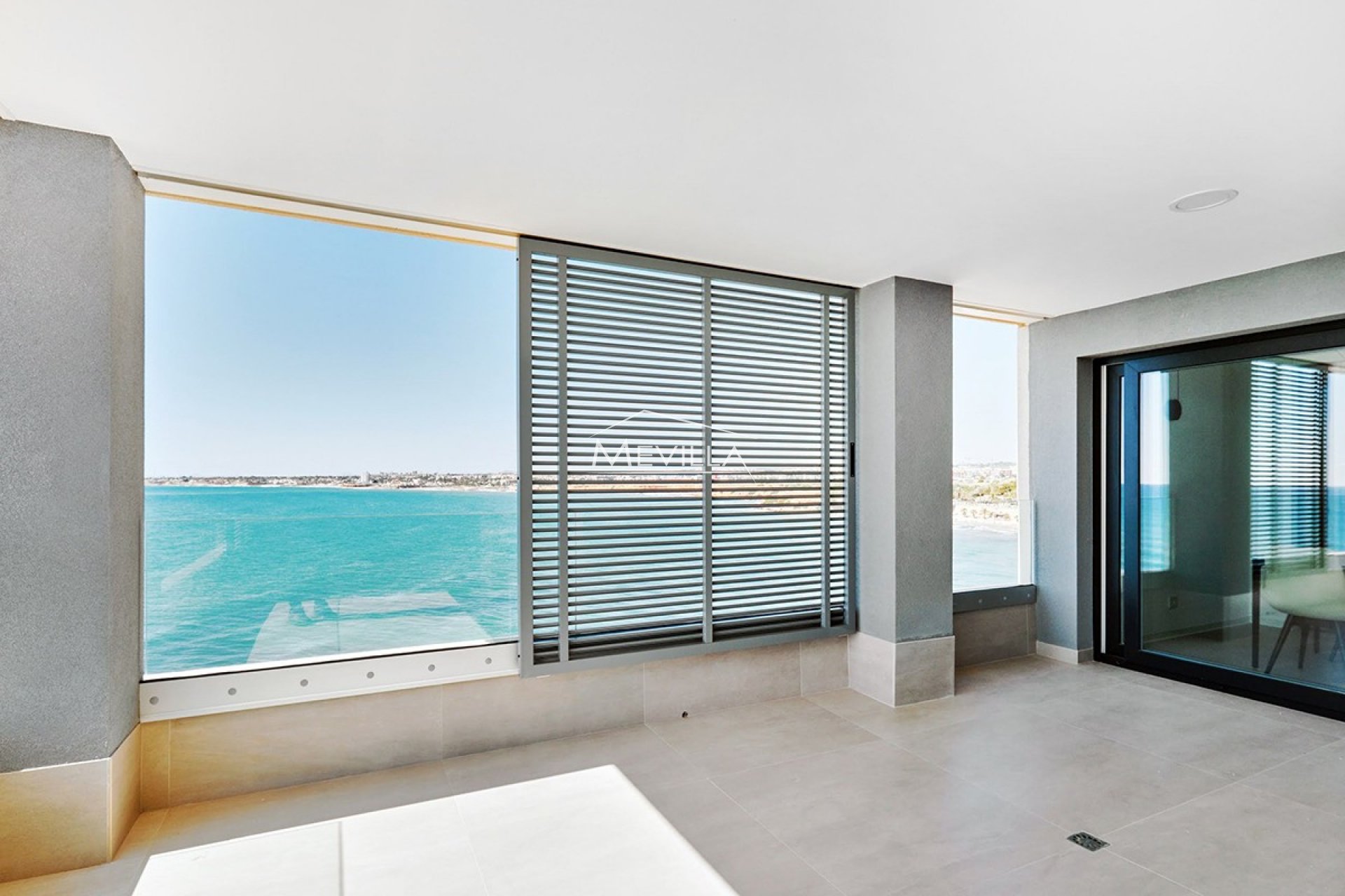Front Line only - Flat / Apartment - Orihuela Costa - Punta Prima