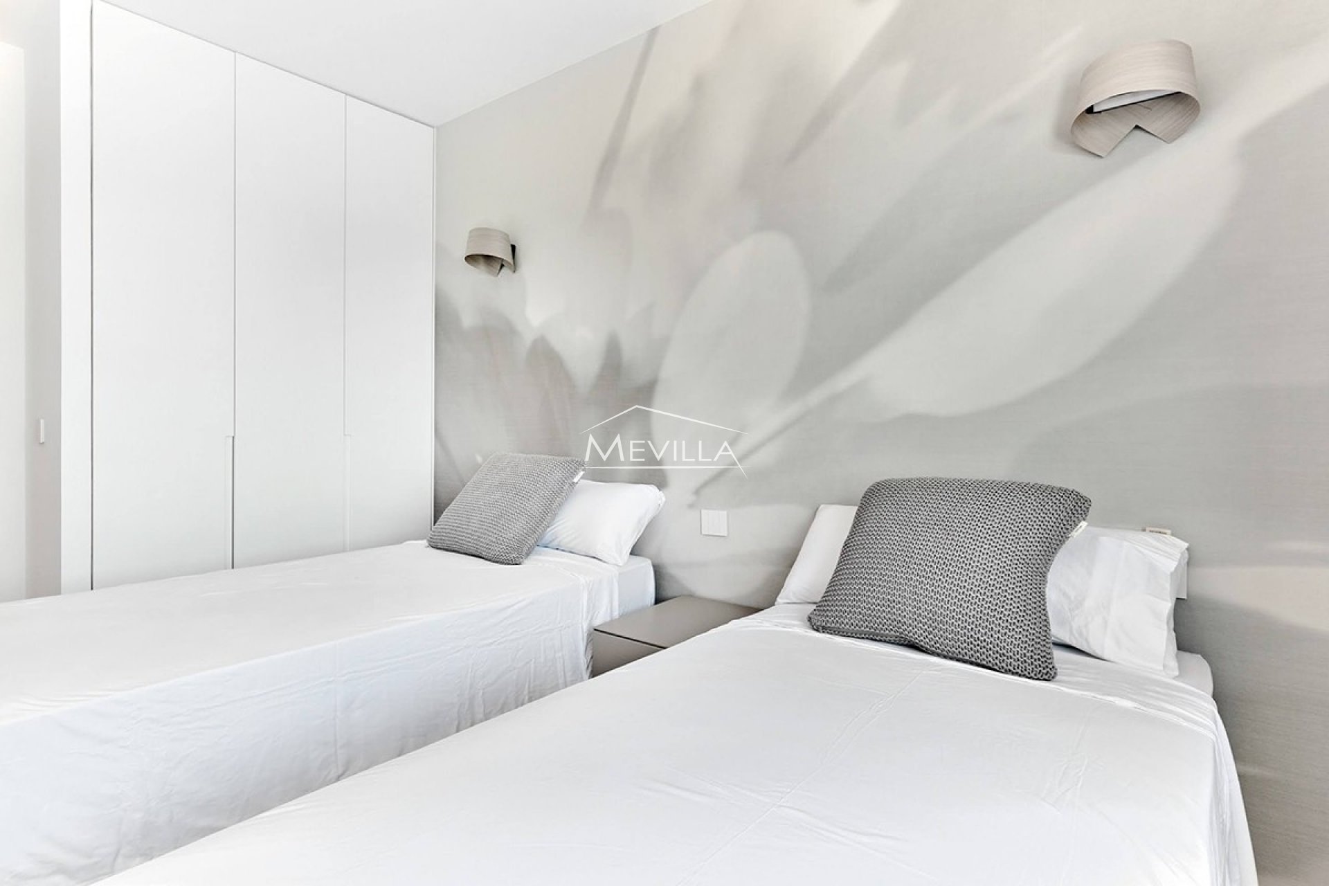 Front Line only - Flat / Apartment - Orihuela Costa - Punta Prima