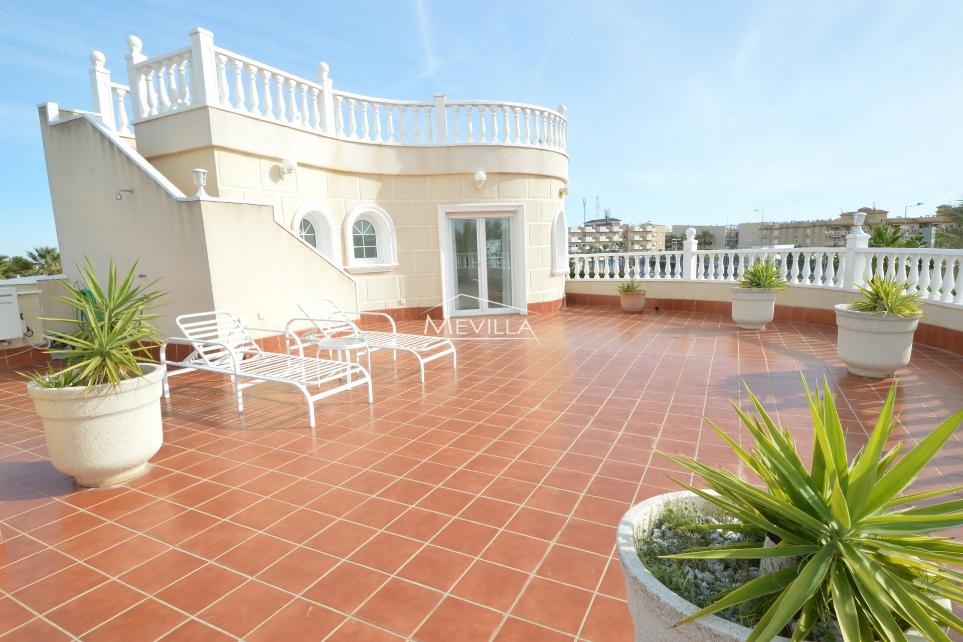 La terraza en el segundo planta