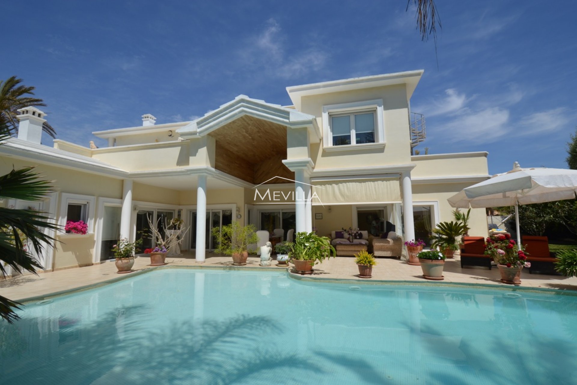 LUKSUS VILLA I CABO ROIG TIL SALGS