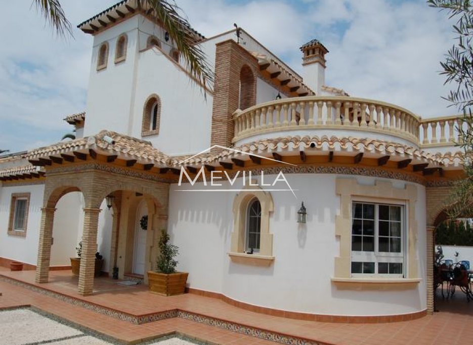 Luksusvillaen i Cabo Roig