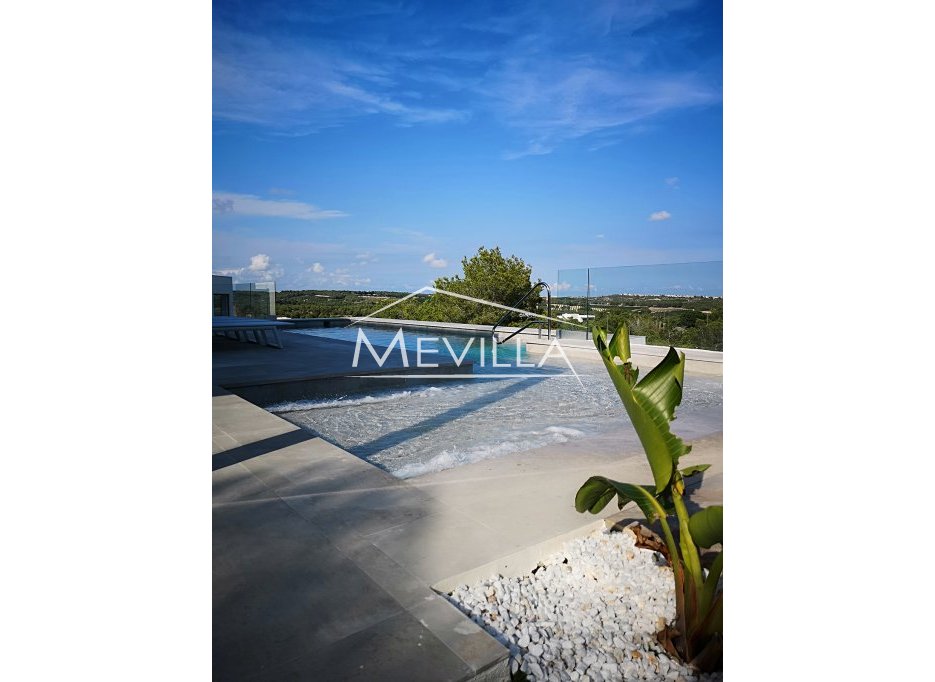 Obra nueva - Chalet / Villa - Golf Resorts - Las Colinas Golf
