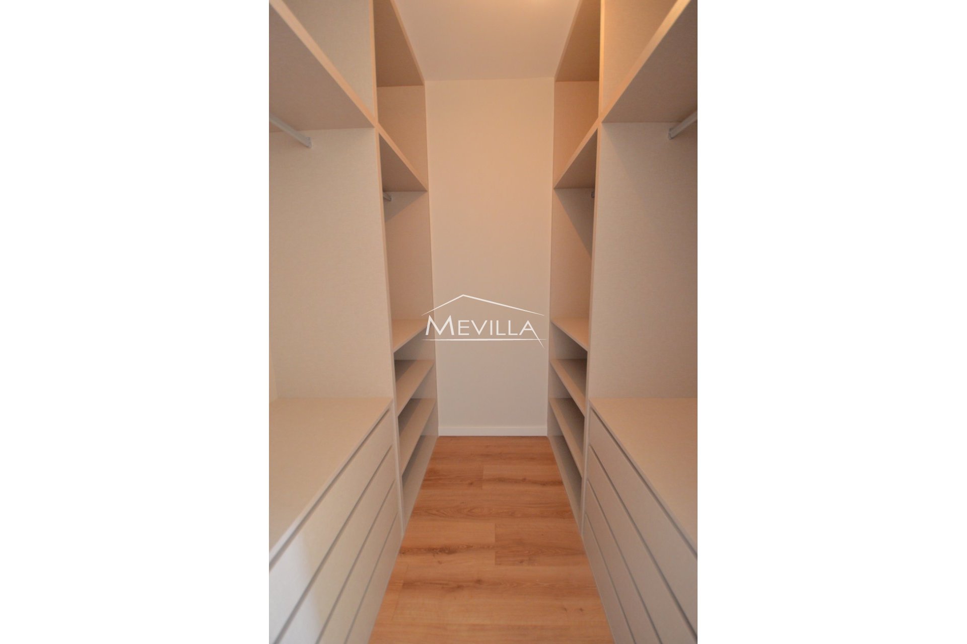 Obra nueva - Chalet / Villa - Orihuela Costa - Campoamor