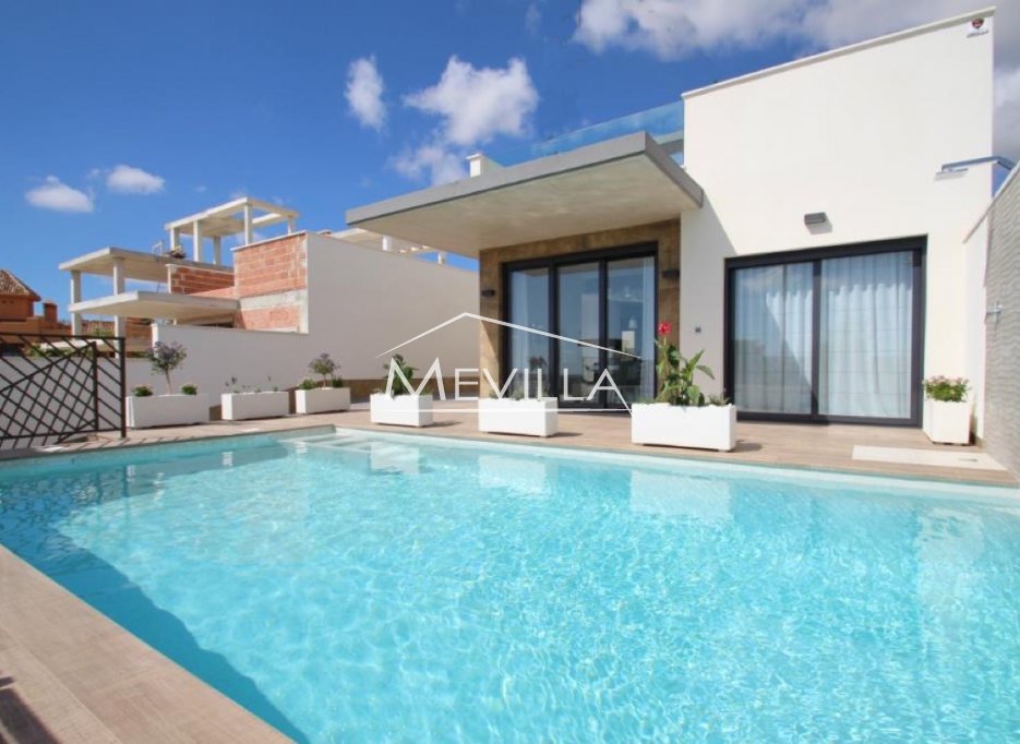 Obra nueva - Chalet / Villa - San Miguel de Salinas